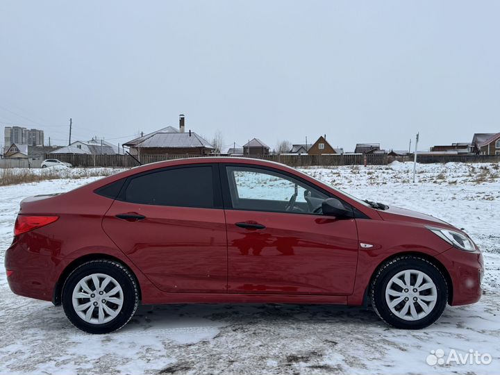 Hyundai Solaris 1.4 AT, 2013, 115 500 км