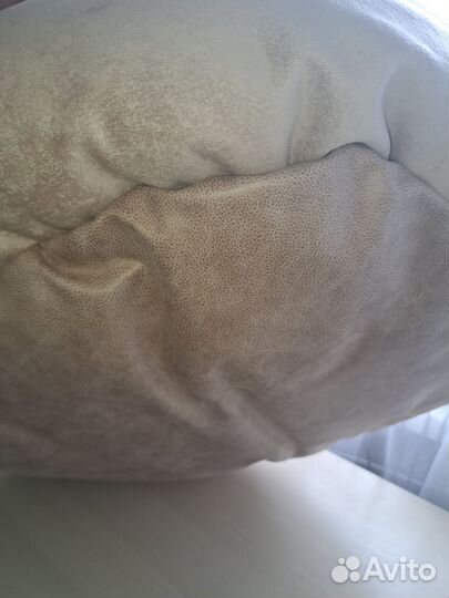 Лежанка для собак и кошек 70 см на 55см