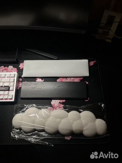 Подставка под запястье для клавиатуры