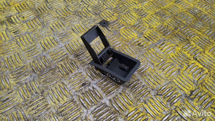 Ручка открывания капота Man Tga Tgs Tgl Tgx Tgm