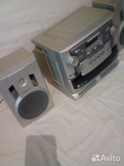 Музыкальный центр LG