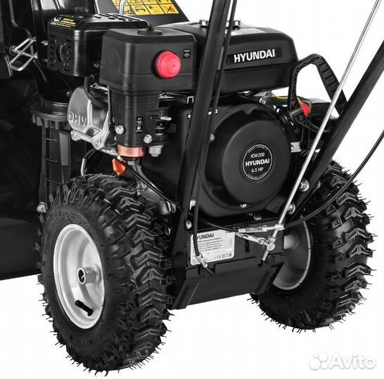 Снегоуборщик бензиновй Hyundai S 5556