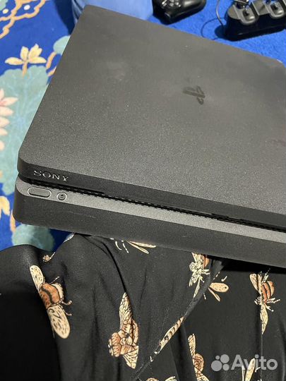 Sony PS4 slim 1tb