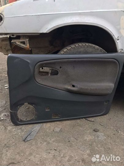 Дверные карты ваз 2114,15