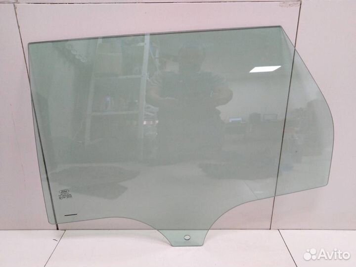 Стекло двери задней левой Ford Focus 3 2011