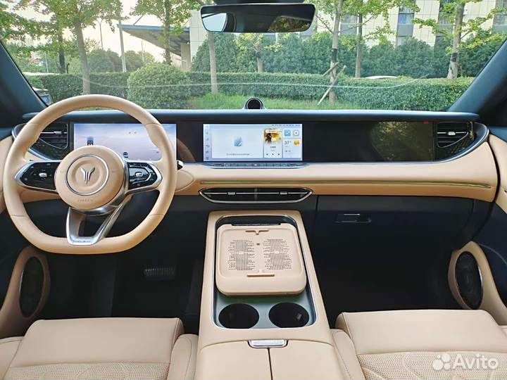 Voyah Free 1.5 AT, 2024, 569 км