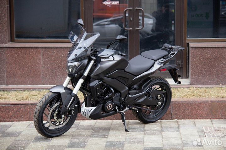 Мотоцикл bajaj dominar 400 touring
