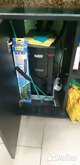 Большой аквариум с тумбой