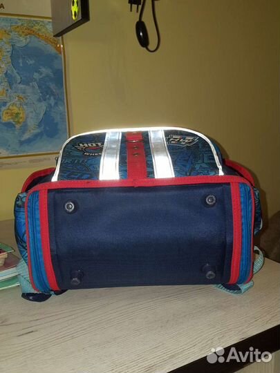 Школьный рюкзак