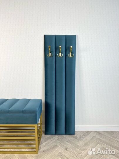 Стеновая панель 130*40 из ткани Изумрудные холмы