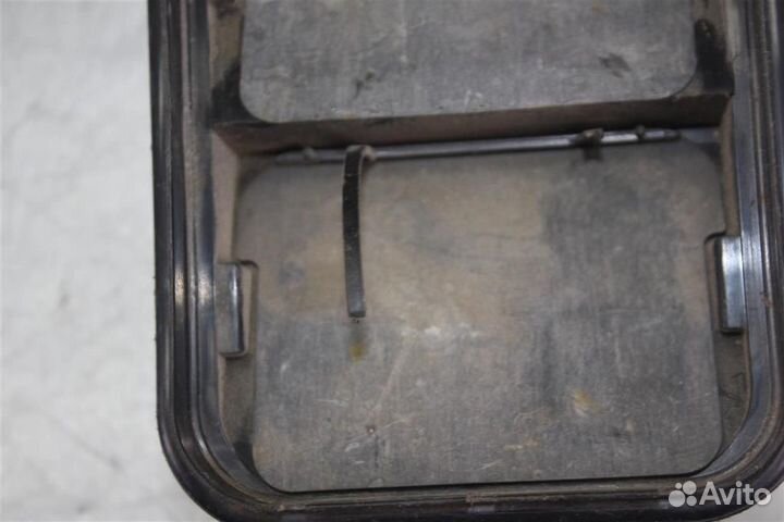 Решетка вентиляционная правая Nissan Pathfinder R