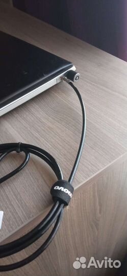 Трос с замком для ноутбука Lenovo