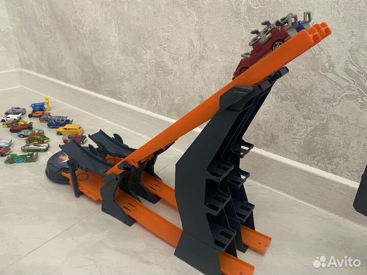 Трек Hot Wheels Противостояние DHY25