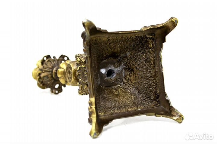 Старинный подсвечник