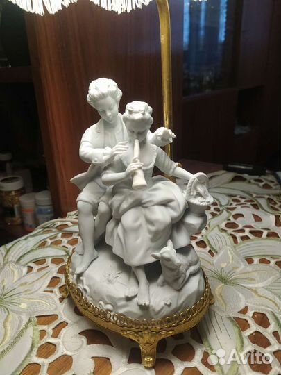 Лампа настольная