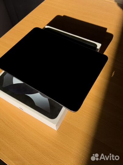 Apple iPad Air 5 m1 64гб wifi