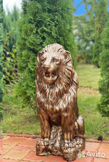 Садовые фигура льва