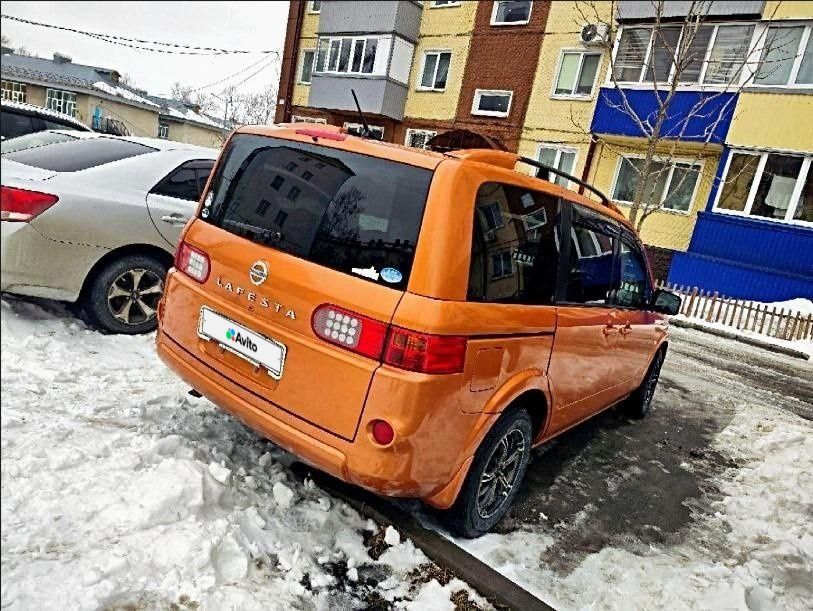 Nissan Lafesta: фото владельца