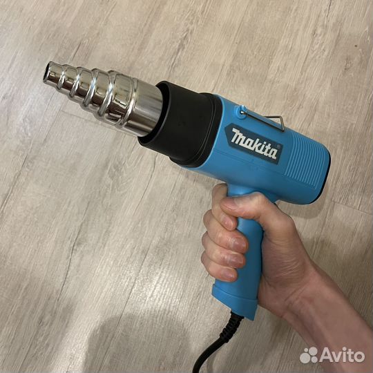 Фен строительный Makita