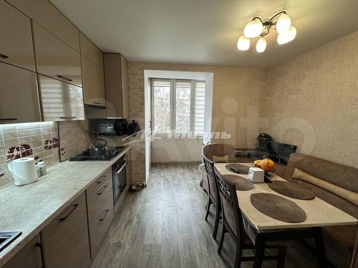 3-к. квартира, 67,8 м², 1/5 эт.