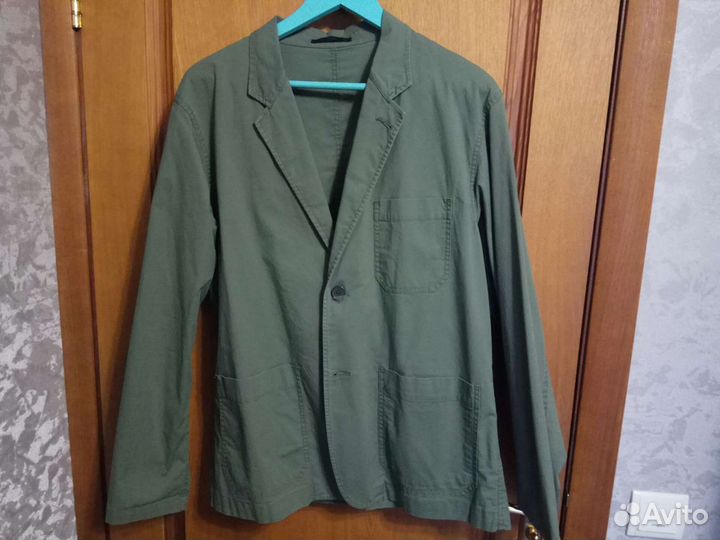 Продаю пиджак UNI CLO