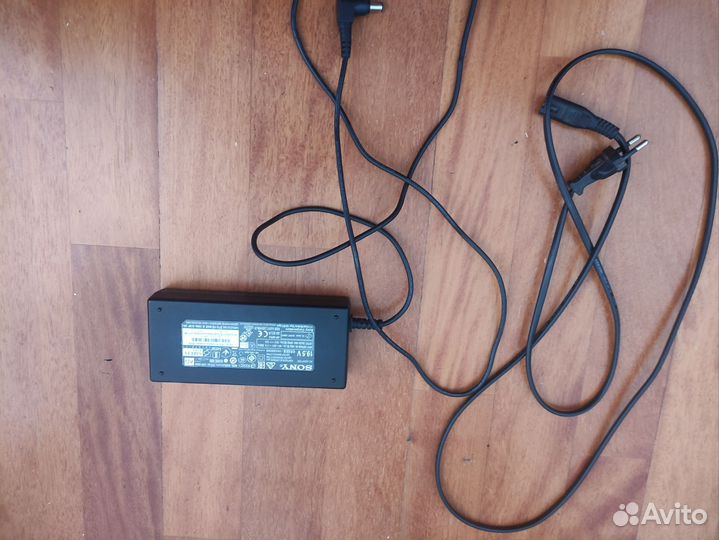 Блок питания sony 19.5v- 5.2v