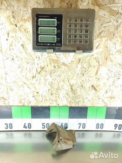 Кронштейн двигателя Vaz 2110