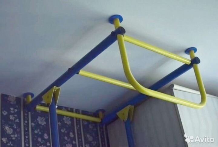 Турник с лестницей