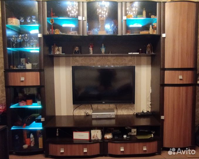 Стенка горка в гостиную бу