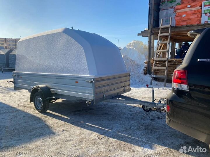 Прицеп легковой с пластиковой крышкой