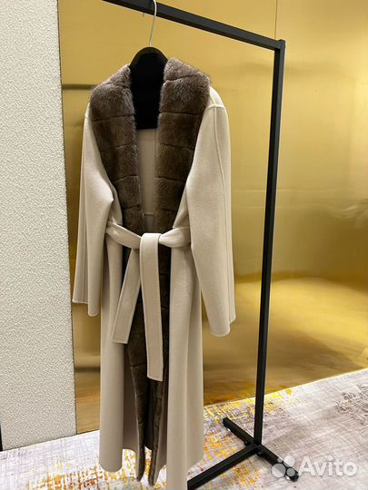 Loro piana пальто