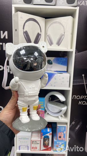 Ночник проектор космонавт