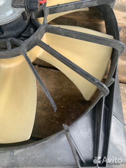 Диффузор вентилятора в сборе Honda Accord 7