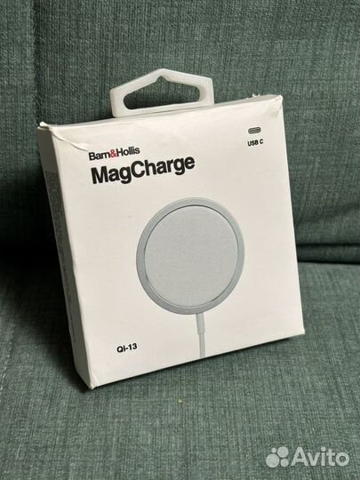 Беспроводное зарядное устройство MagSafe White