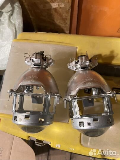 Линзы на toyota camry 50