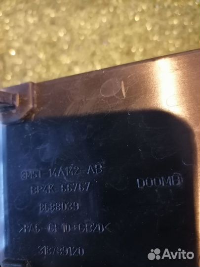 Блок предохранителей 8688039 Volvo S40 MS MS66