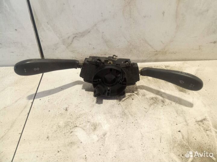 Переключатель подрулевой (стрекоза) Chevrolet Niva