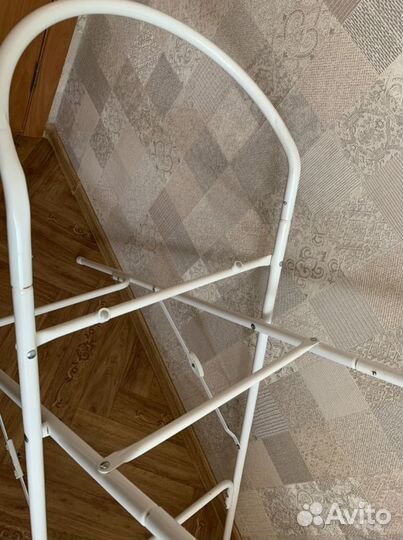 Подставка под ванну