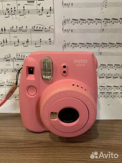 Instax Mini 9 Картриджный фотоаппарат