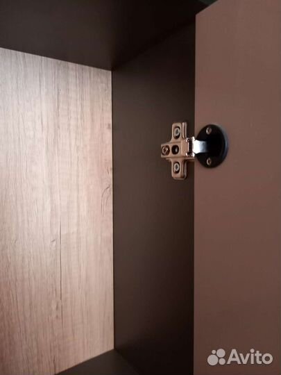 Шкаф подвесной