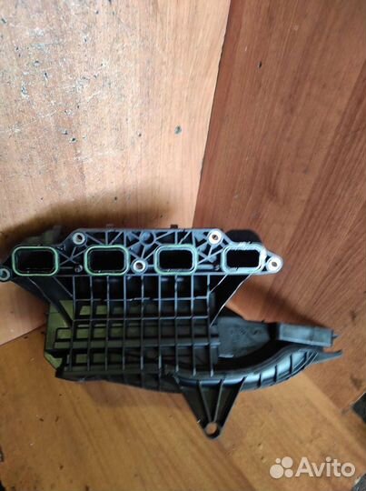 Коллектор впускной Фольксваген 1,4 TSI caxa