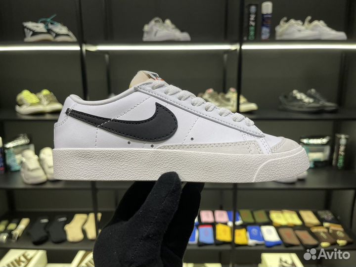 Кроссовки Nike Blazer Low '77 Vintage White-Black