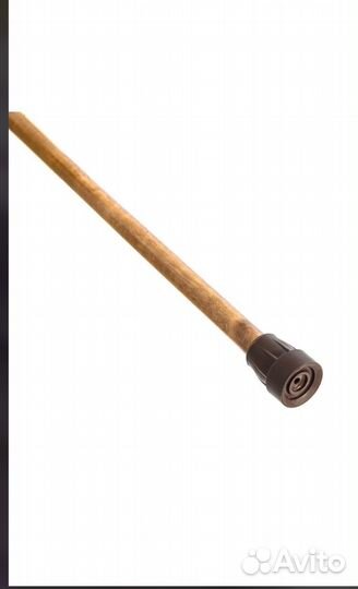 Трость деревянная новая с деревянной лаковой ручко