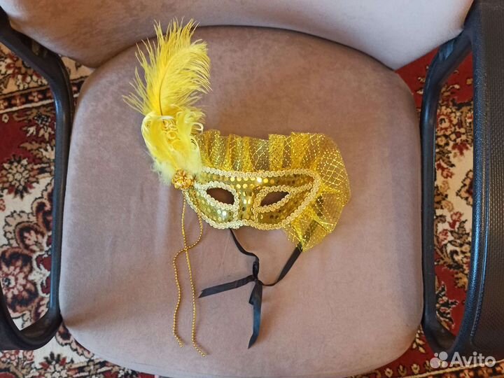 Маска новогодняя