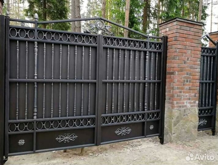 Кованные распашные ворота с установкой