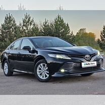 Toyota Camry 2.5 AT, 2021, 70 000 км, с пробегом, цена 2 850 000 руб.