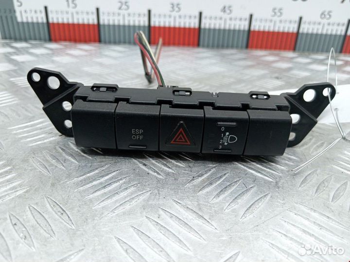 Кнопка аварийной сигнализации Jeep Patriot 2007