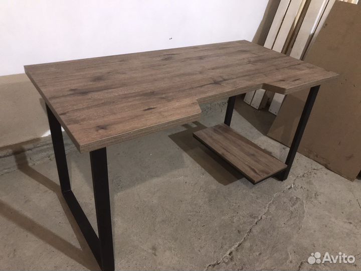 Стол письменный, компьютерный лофт