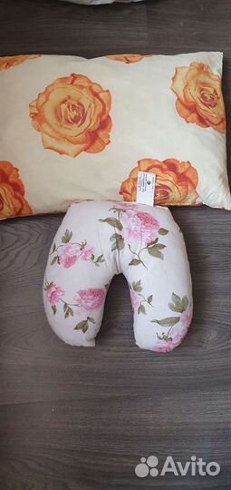 Подушка пух перо 60 на 60,синтепон,подушка рогалик
