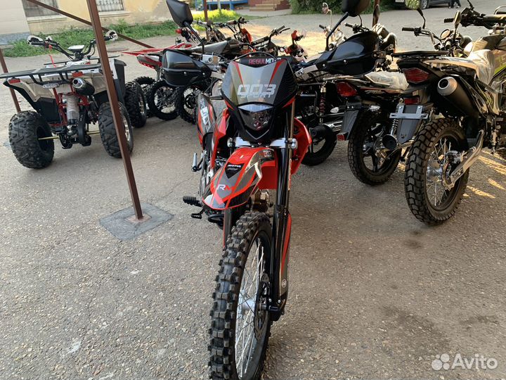 Мотоцикл Regulmoto Sport-003 Красный